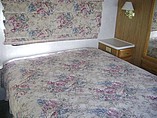 1998 Fleetwood Bounder Photo #12