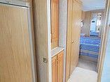 1999 Fleetwood Bounder Photo #11