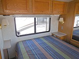 1999 Fleetwood Bounder Photo #13