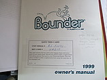1999 Fleetwood Bounder Photo #10