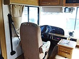1999 Fleetwood Bounder Photo #9