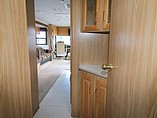 2000 Fleetwood Bounder Photo #11