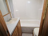 2000 Fleetwood Bounder Photo #12