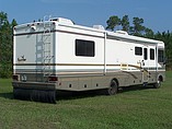 2000 Fleetwood Bounder Photo #3