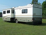 2000 Fleetwood Bounder Photo #7