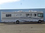 2001 Fleetwood Bounder Photo #5
