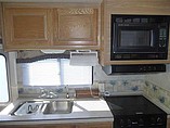 2001 Fleetwood Bounder Photo #20