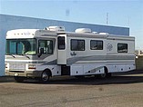 2001 Fleetwood Bounder Photo #26