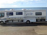 2001 Fleetwood Bounder Photo #31