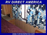 2001 Fleetwood Bounder Photo #23