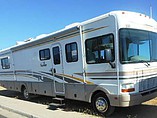 2002 Fleetwood Bounder Photo #4