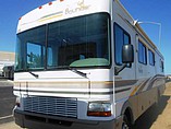 2002 Fleetwood Bounder Photo #5