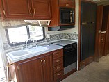 2002 Fleetwood Bounder Photo #17