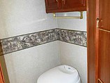 2002 Fleetwood Bounder Photo #26
