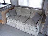 2002 Fleetwood Bounder Photo #9