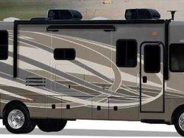 2016 Fleetwood Bounder Photo