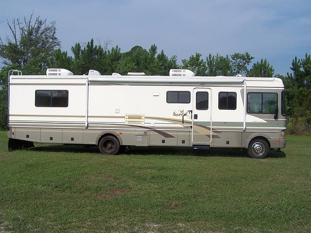 00 Fleetwood Bounder