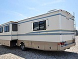 1999 Fleetwood Bounder Photo #3
