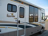 2002 Fleetwood Bounder Photo #3