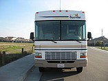 2002 Fleetwood Bounder Photo #4