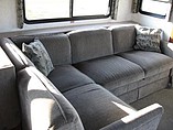2002 Fleetwood Bounder Photo #10