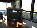 2002 Fleetwood Bounder Photo #11