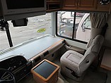 2002 Fleetwood Bounder Photo #7