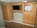 2002 Fleetwood Bounder Photo #14