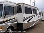 2005 Fleetwood Bounder Photo #4
