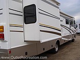 2005 Fleetwood Bounder Photo #7