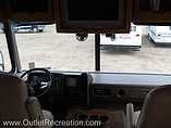2005 Fleetwood Bounder Photo #8