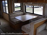 2005 Fleetwood Bounder Photo #10