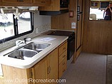 2005 Fleetwood Bounder Photo #11