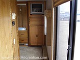 2005 Fleetwood Bounder Photo #14