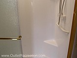 2005 Fleetwood Bounder Photo #17