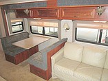 2005 Fleetwood Bounder Photo #9