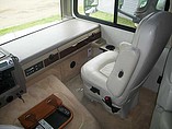 2006 Fleetwood Bounder Photo #8