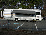 2006 Fleetwood Bounder Photo #2