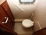 2006 Fleetwood Bounder Photo #26