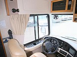 2004 Fleetwood Bounder Photo #13