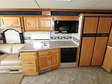 2004 Fleetwood Bounder Photo #16