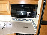 2004 Fleetwood Bounder Photo #17