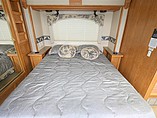 2004 Fleetwood Bounder Photo #28