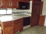 2004 Fleetwood Bounder Photo #3