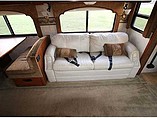 2005 Fleetwood Bounder Photo #8