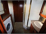 2005 Fleetwood Bounder Photo #14