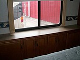 2005 Fleetwood Bounder Photo #12