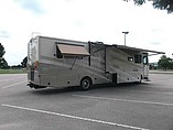 2008 Fleetwood Bounder Photo #10