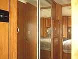 2006 Fleetwood Bounder Photo #25