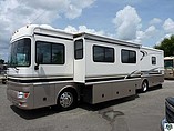 2002 Fleetwood Bounder Photo #4